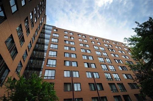 Apartahotel Residences Uqam Est 3*